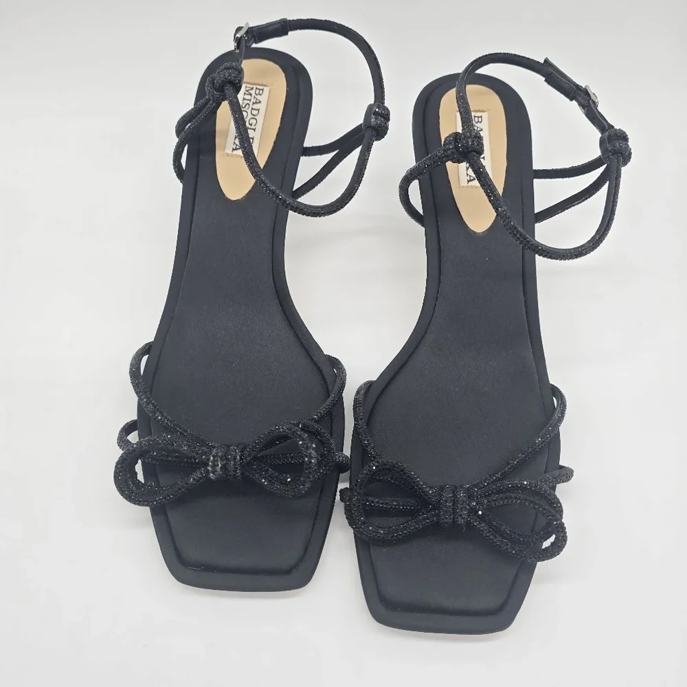 Badgley Mischka Crystal Bow Kitten Heel Sandals Black 10